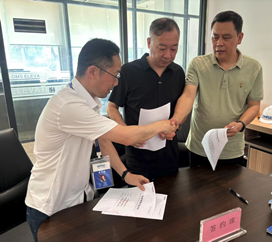 旧梯更新，华亿网页版-华亿（中国）
人在行动